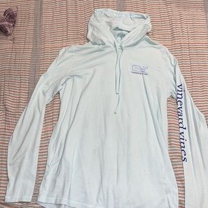 Vineyard vines hooded long sleeve tee